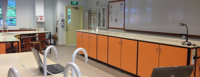 YYSS Science Lab is one of Yuying Secondary Official Places.