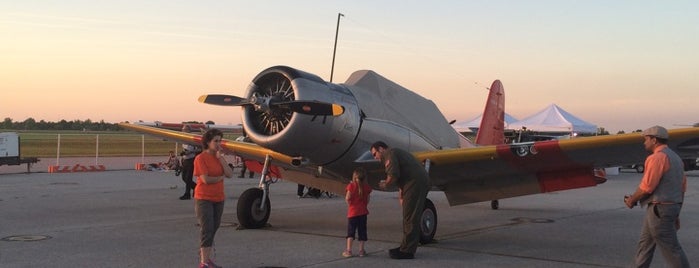 Lorain County Regional Airport (LPR) is one of Not Mayor.