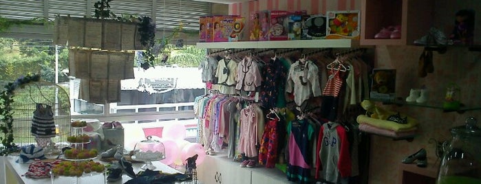 Dolcezza Baby Boutique / Barrio Provenza is one of Sitios.