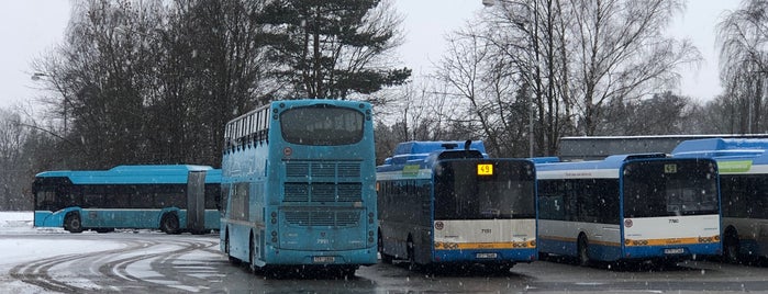 Poruba, Opavská (bus) is one of MHD Ostrava 1/2.