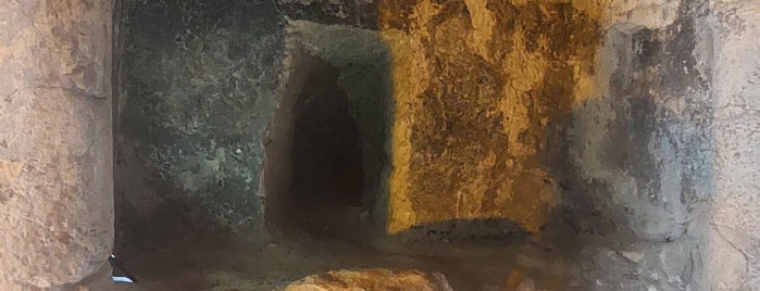 Kızılkoyun Mağaraları is one of Şanlıurfa.