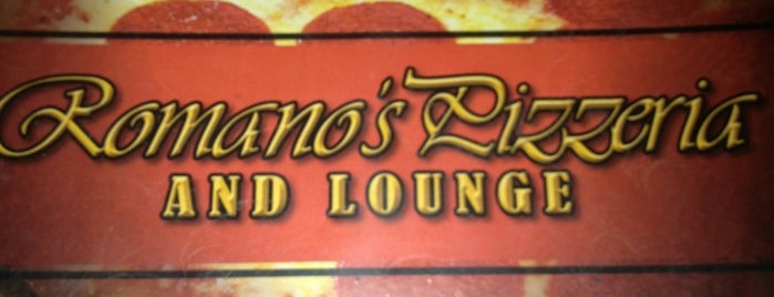 Romano's Family Pizza is one of สถานที่ที่ Scott ถูกใจ.