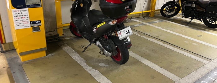 中央区営銀座地下駐車場 is one of Parking.