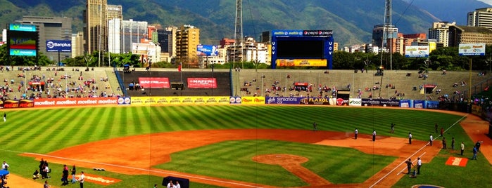 Estadio Universitario de Caracas is one of Lieux qui ont plu à Raiza.