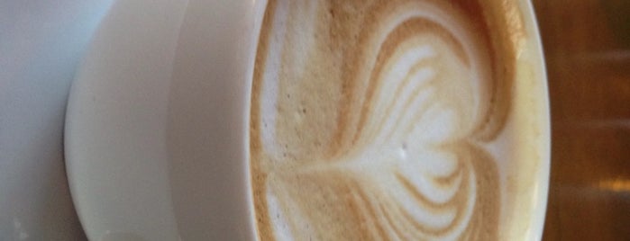 Colectivo Coffee is one of Lynn : понравившиеся места.