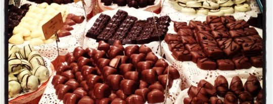 Львівська майстерня шоколаду / Lviv Handmade Chocolate is one of Inna'nın Beğendiği Mekanlar.
