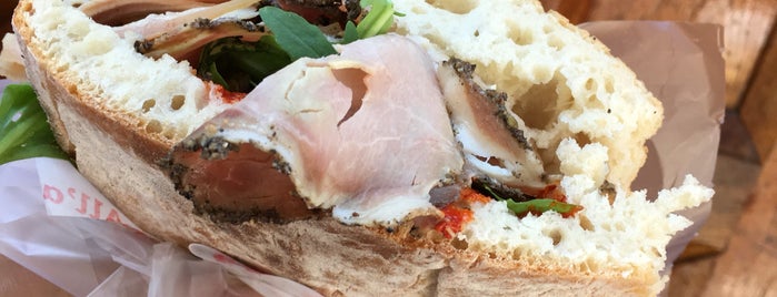 All'Antico Vinaio is one of Surinderさんのお気に入りスポット.