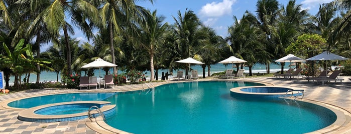 Swimming Pool @ Côn Đảo Resort is one of Destinations in Côn Đảo.