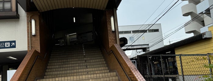 Sangō Station is one of 東海地方の鉄道駅.