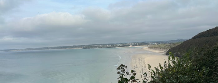 Porthkidney Sands is one of Beaches.