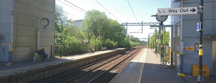 Wavertree Technology Park Railway Station (WAV) is one of Train Stations all over the UK.