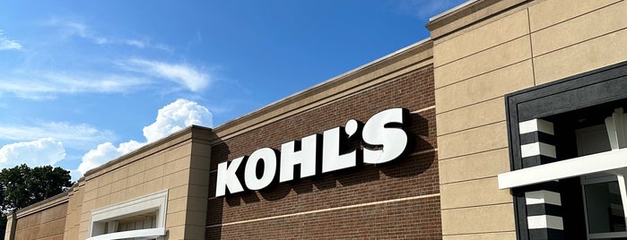 Kohl's is one of Orte, die Ryan gefallen.