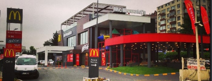 McDonald's is one of Orte, die Tevfik gefallen.