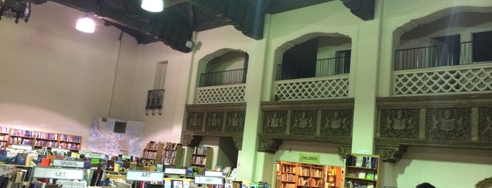 Bargain Books is one of Bookstores.