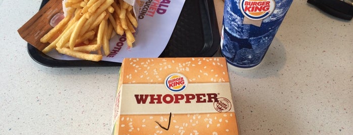 Burger King is one of Locais curtidos por Antti T..