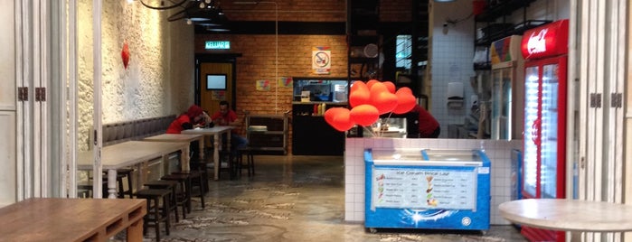 Jump Café is one of Penang Restaurant & Coffee Shop.