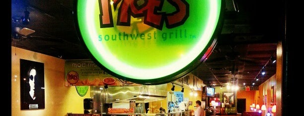 Moe's Southwest Grill is one of Tempat yang Disukai Nik.