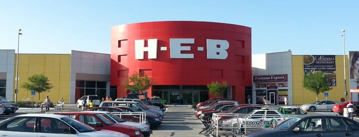H-E-B is one of Orte, die Ismael gefallen.