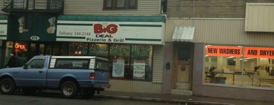 Big Deal Pizzeria is one of Roc Pizza.