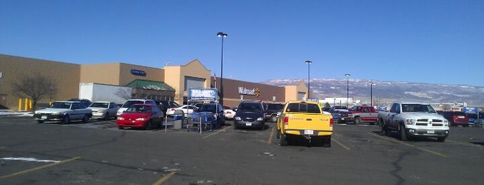 Walmart Supercenter is one of สถานที่ที่ Cheri ถูกใจ.