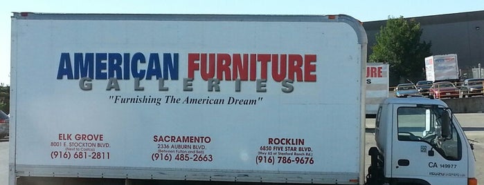 American Furniture Galleries is one of Locais curtidos por Ross.