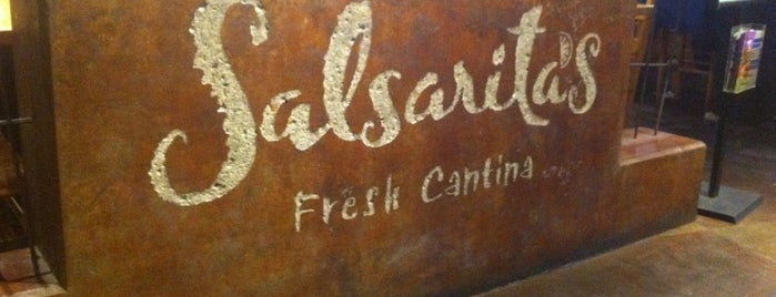 Salsarita's Fresh Mexican Grill is one of Lugares favoritos de J. Gregory.