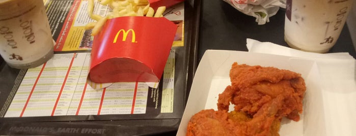 McDonald's is one of Makan @ Melaka/N9/Johor #15.