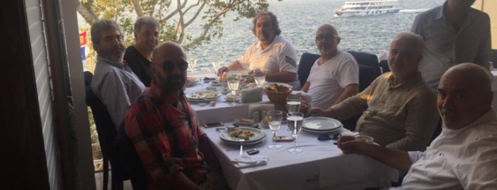 Beybalık Restaurant & Sazende Fasıl is one of Istanbul Seafood.