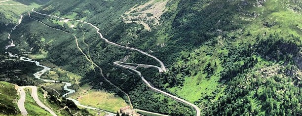 Col du Grimsel is one of Lieux sauvegardés par Roman.