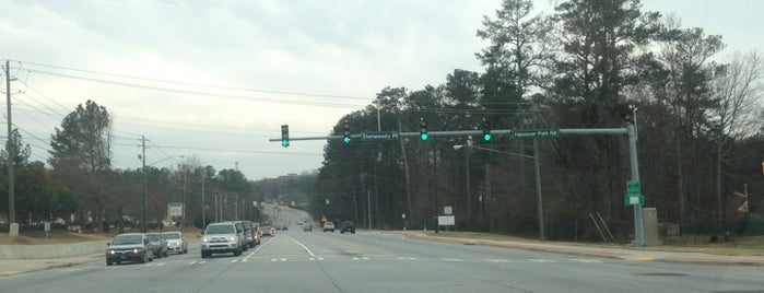 Dunwoody Place & Hwy 9 is one of Posti che sono piaciuti a Chester.