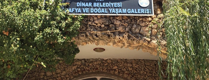 Dinar Etnografya ve Sosyal Yaşam Müzesi is one of Family comes first.