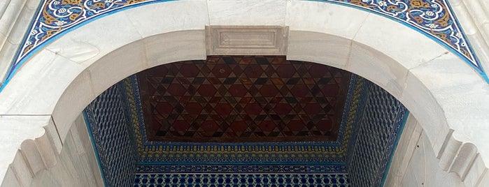 Muradiye II. Murad Camii is one of Locais curtidos por yediyukarı.