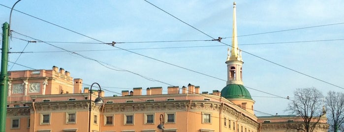 St. Michael's (Engineers') Castle is one of Дворцы Санкт-Петербурга -Palaces of St. Petersburg.