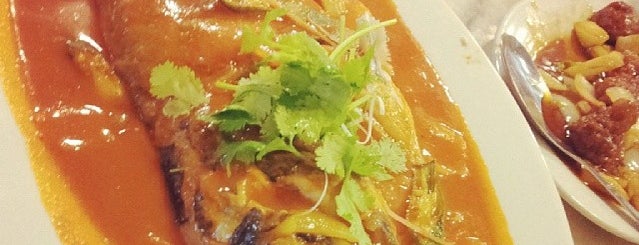 Chan Sow Lin Curry Fish Head Puchong is one of Puchong.