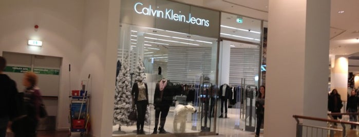 Calvin Klein Jeans is one of Шоппинг.