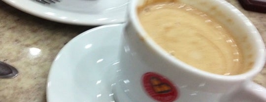Café com Milho is one of Lieux sauvegardés par Mitzy.