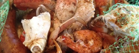 Joe's Crab Shack is one of Locais salvos de Carlos.