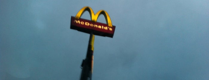 McDonald's is one of Kevin : понравившиеся места.