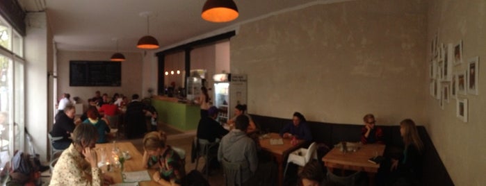 Café Bo is one of Köln Hangouts.