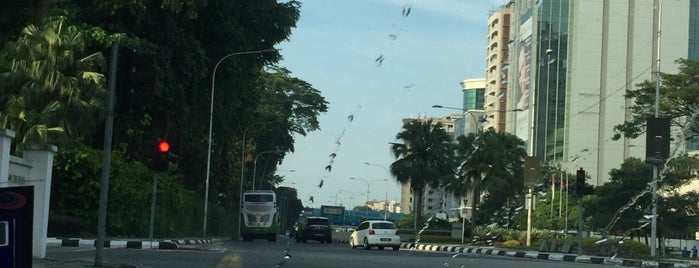 Traffic Lights - Jln Tun Razak to Jln Bukit Bintang is one of 0n The Road.