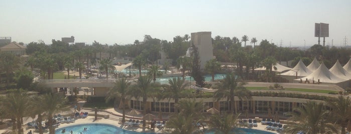 JW Marriott Hotel Cairo is one of Aly’s Liked Places.