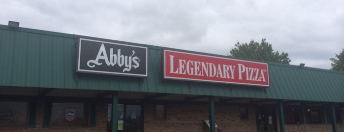 Abby's Legendary Pizza is one of Lugares favoritos de Namcy💋.