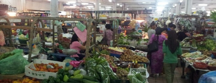 Pasar Kraftangan (Handicraft Market) is one of コタキナバルの観光スポット.