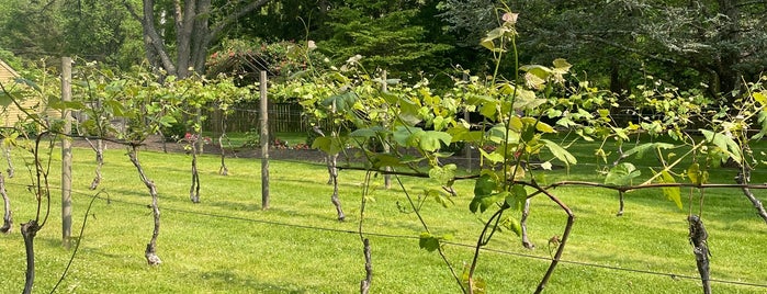 Crossing Vineyards and Winery is one of Yardley Localvore.