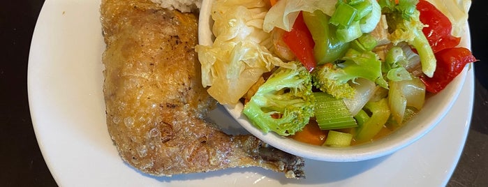 Max's Restaurant of the Philippines is one of Bay Area Favorites/To-Gos.