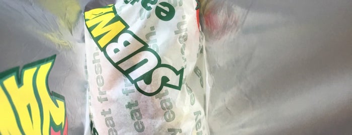 Subway is one of 「サンドイッチ店 」をピックアップ！.