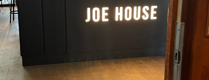 JOE & THE JUICE is one of Copenhagen bars & restaurants.