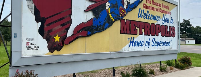 Home Of Superman - Metropolis, IL is one of Road Trip 2014.