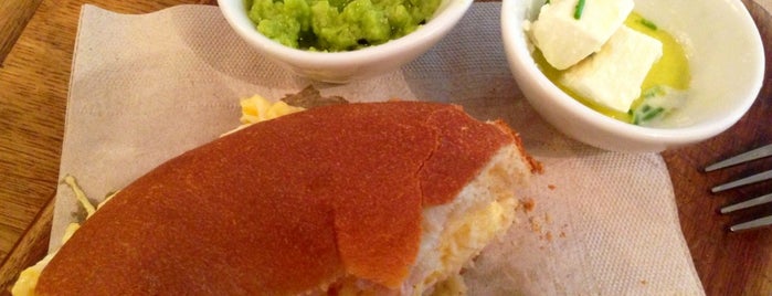 Brunch & Cake is one of The 15 Best Places for Guacamole in Barcelona.