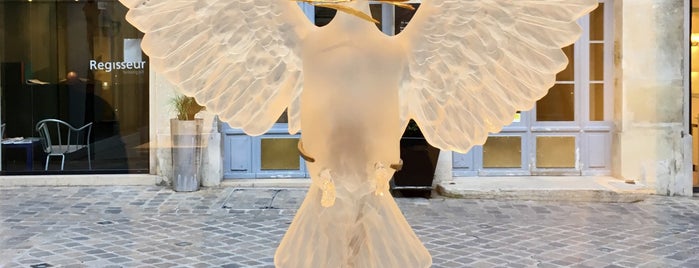 Lalique is one of Paris, tu me manques.